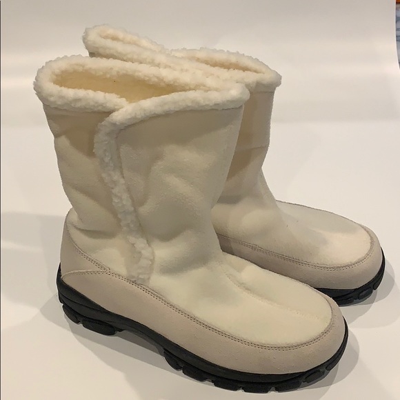 New Lands' End Ivory Sherpa Marinac Boots 7.5 - Picture 1 of 7
